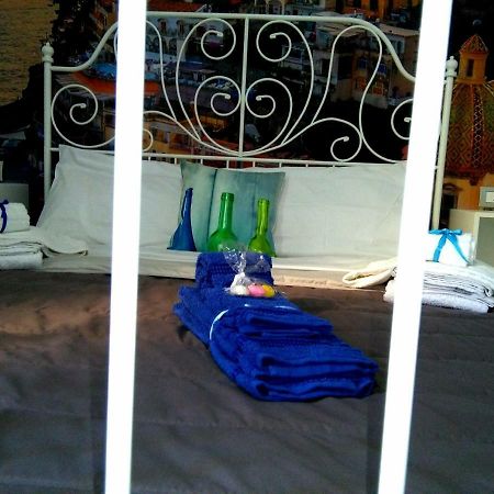 Villa Vittoria Mini Hotel Salerno Bagian luar foto