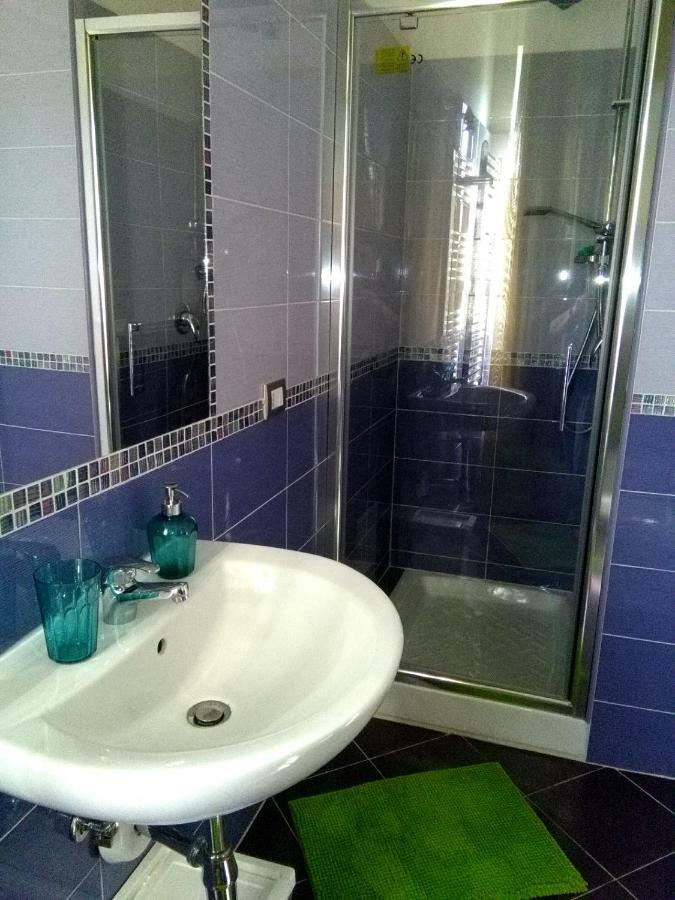 Villa Vittoria Mini Hotel Salerno Bagian luar foto