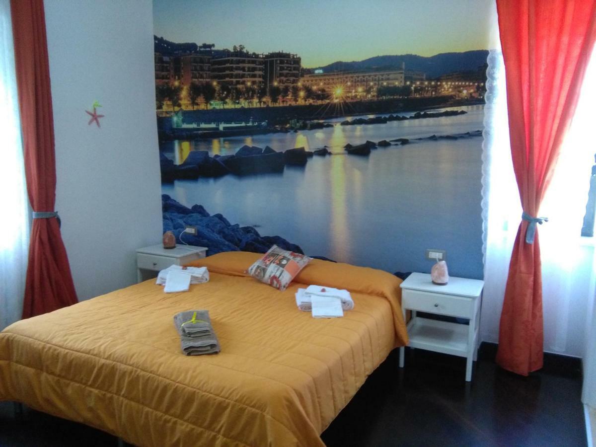 Villa Vittoria Mini Hotel Salerno Bagian luar foto